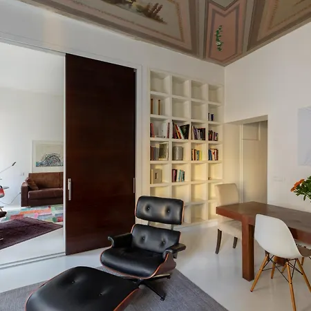 Апартаменты Iflat Charming In The Heart Of Рим