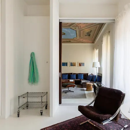 Апартаменты Iflat Charming In The Heart Of Рим